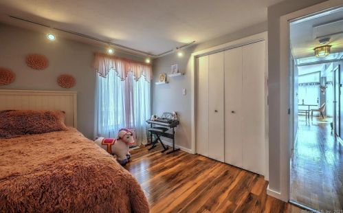 53 Alison Ave, Wallingford CT 06492-3302 exterior