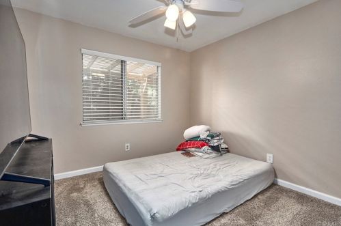 17302 Forest Hills Dr, Victorville CA  92395-4618 exterior