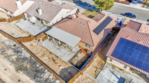 13174 Butte Ave, Victorville CA  92395-9504 exterior