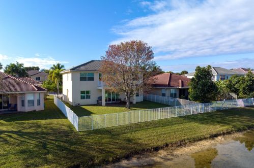 157 Bella Vista Way, West Palm Beach, FL 33411-4309