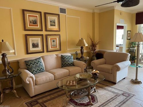 1262 Sweetwater Ln, Naples, FL 34110-4120