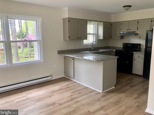 19 Lexington Ct, Charles Town WV  25414-5038 exterior