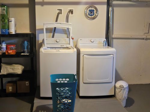 711 Hollis St, Nashua NH  03062-1331 exterior