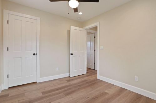 209 Forrest Ave, Lodi CA 95240-1019 exterior