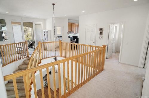 28071 Promontory Ln, Santa Clarita, CA 91354-4924