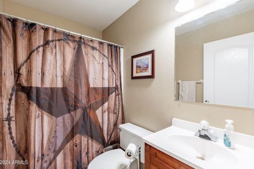 5752 Monte Cristo Ave, Glendale AZ 85306-2230 exterior