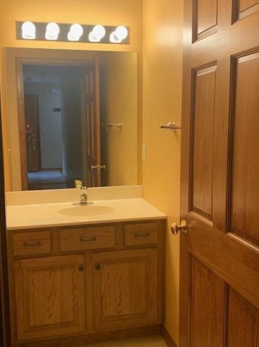 2239 Feather Ln, Marion OH  43302-8266 exterior