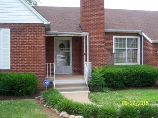 3230 Avondale Ave, Knoxville, TN 37917-2469