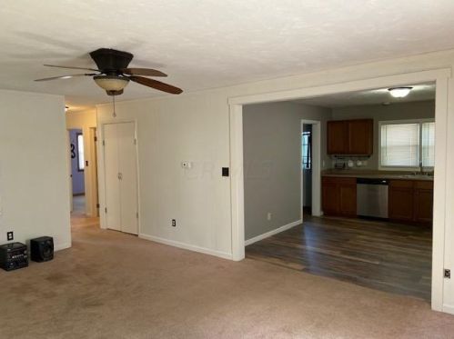 419 Eastern Ave, Washington Ch OH  43160-1120 exterior