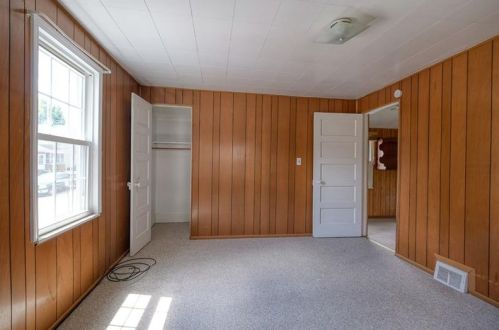 604 Aylesworth Ave, Bridgeville PA  15017-2906 exterior