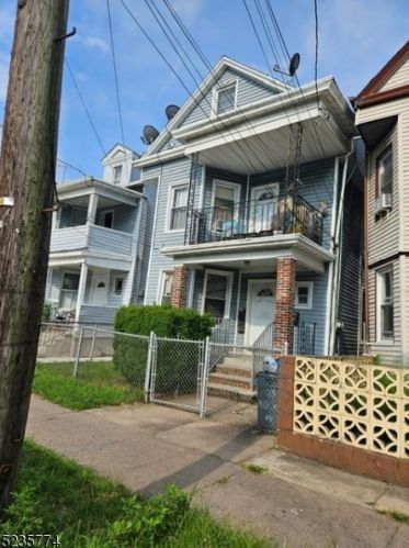 960 Madison Ave, Paterson NJ  07501-3675 exterior