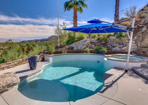 400 Camino Alturas, Palm Springs CA  92264-8996 exterior