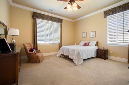 6070 Vine St, Vacaville CA  95688-8724 exterior