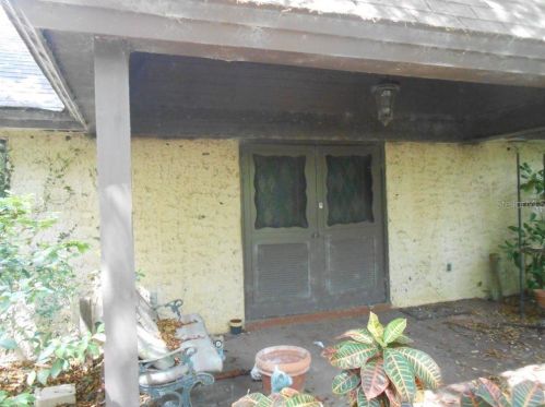 561 Country Club Rd, Lake Mary FL  32746-4228 exterior