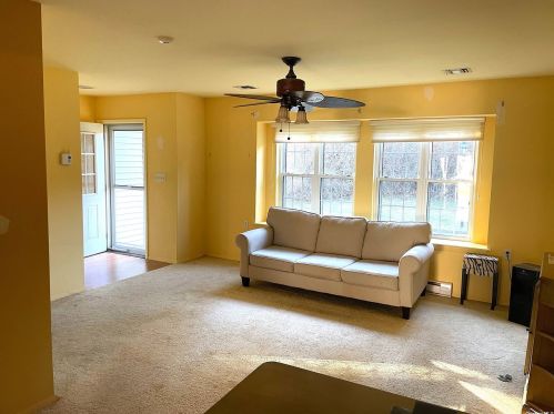 428 Aylesbury Ct, Panamoka, NY 11961-1471