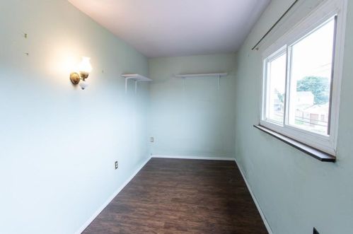 150 Lincoln Ave, Whitaker PA  15120-2330 exterior