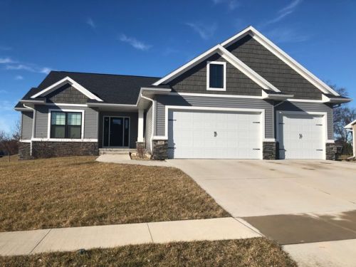 701 Majestic Oak Rdg, Twin View Heights, IA 52333
