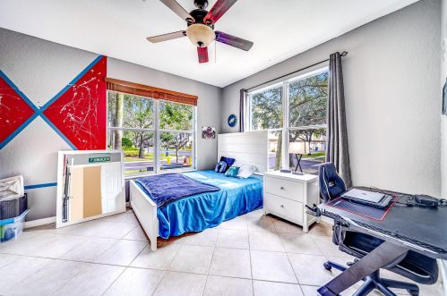 2850 Oasis Dr, Boynton Beach FL  33426-8665 exterior