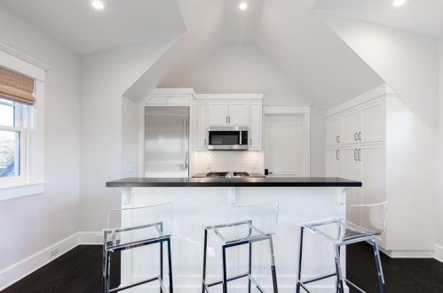 655 Hillcrest Ave, La Canada CA  91011-4040 exterior