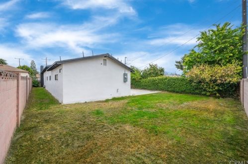 10308 Park St, Bellflower CA  90706-6029 exterior