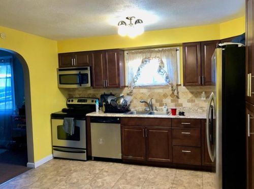 921 Beverly Ave, Ambridge, PA 15003-1558