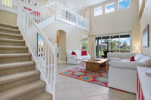 8185 Valiant Dr, Naples, FL 34104-6671