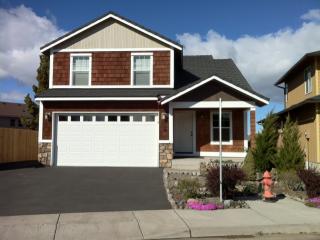 20672 Patriot Ln, Bend, OR 97701-7173
