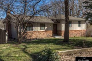 5470 King St, Omaha, NE 68152-2321