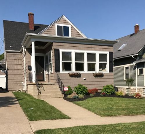 8 Radcliffe Rd, Buffalo, NY 14214-1221