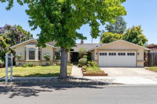 1544 Kingsgate Dr, Sunnyvale, CA 94087-4142