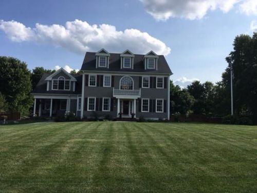 40 Fox Run Rd, Wrentham, MA 02093-1687