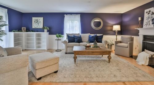 40 Laurel Crst Dr, Brookline NH 03033-2137 exterior