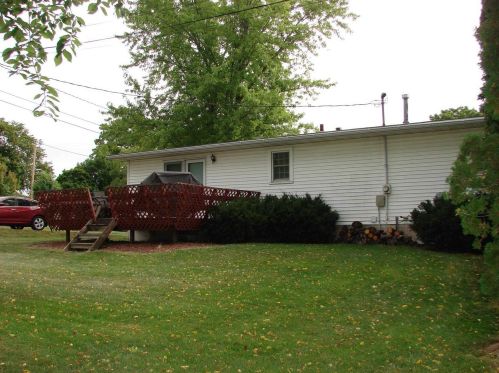 624 Iowa St, Dodgeville WI  53533-1906 exterior