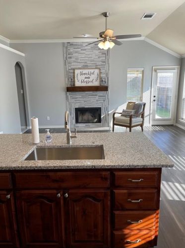 9320 Gabriella Dr, Fort Worth, TX 76108-7050