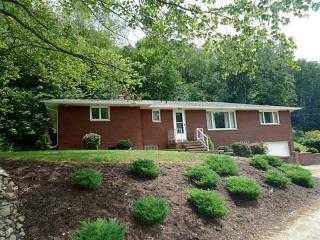 278 Sportsmen Rd, Hunker, PA 15639-1308