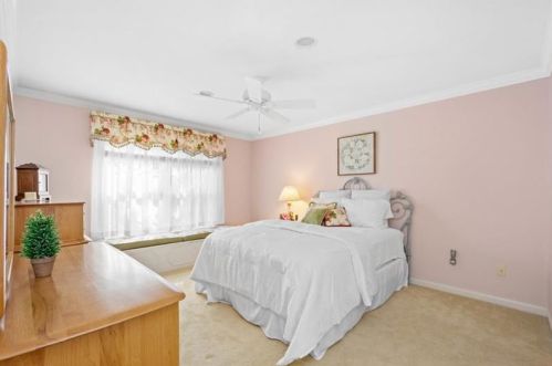 608 Gander Cir, Bridgeville PA  15017-3428 exterior