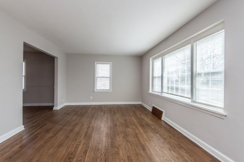 2841 Hartung Ave, Milwaukee WI  53210-1341 exterior