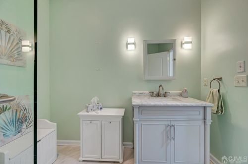 54 Azalea Dr, Old Bridge NJ  08857-4413 exterior