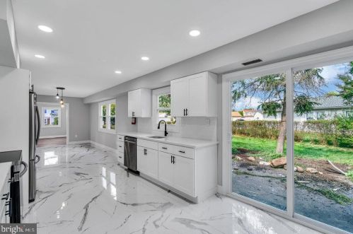 188 Tiffany Ln, Willingboro NJ  08046-3855 exterior