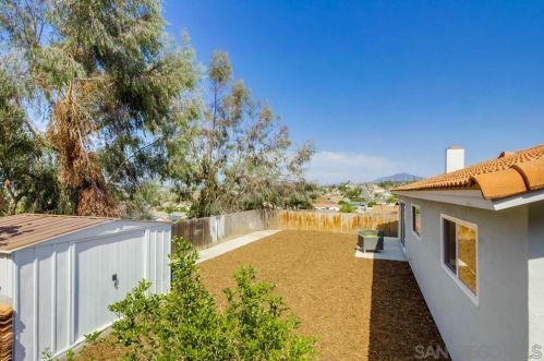6788 Benson Ave, San Diego CA  92114-5833 exterior