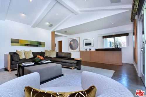 5037 Gaviota Ave, Van Nuys CA  91436-1427 exterior