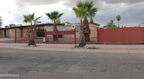6850 Nicaragua Dr, Tucson, AZ 85730-2241