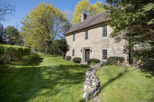 264 Taconic Rd, Salisbury CT  06079-8002 exterior