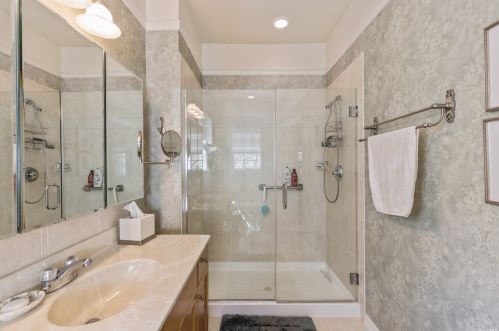 22 Golden Spruce Dr, Baiting Hollow NY  11933-1490 exterior