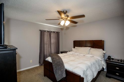 39 Amelia Park Dr, Amelia OH  45102-1898 exterior