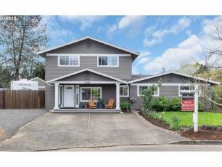 16593 11th Ct, Sherwood OR  97140-9596 exterior