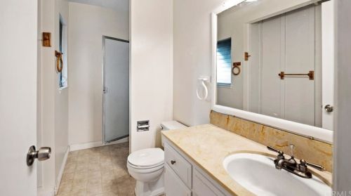 2721 Cottonwood St, Orange CA 92865-2334 exterior