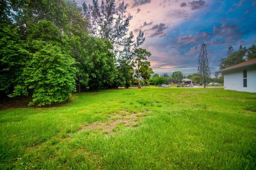 16141 Calder Dr, Town Of Loxahatchee Groves FL  33470-4139 exterior