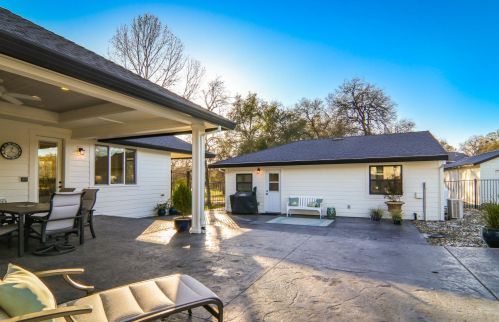 6331 Melody Ln, Newcastle CA  95658-9646 exterior