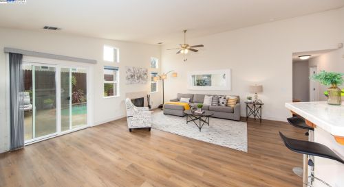 939 Jordan Ct, Oakley, CA 94561-6006